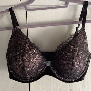 NWT Victoria’s Secret Lace Bra
